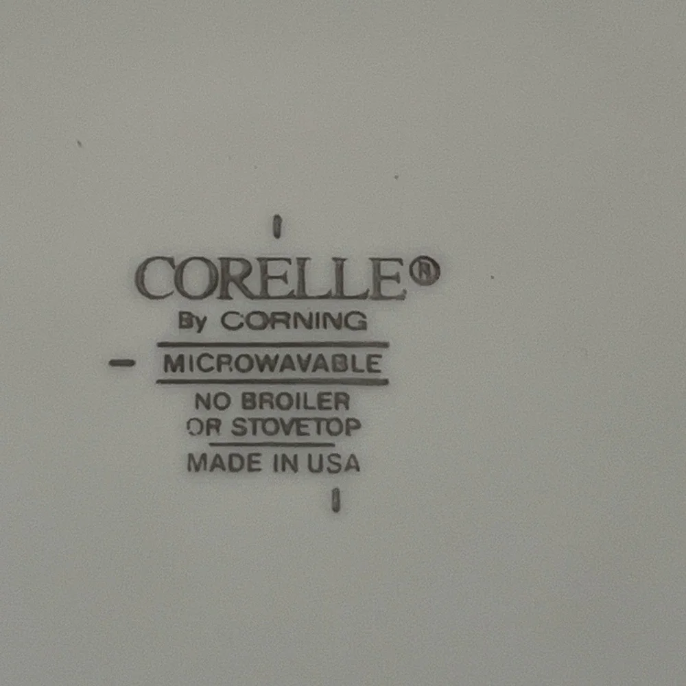 Set of 8 Corelle Callaway Holiday Christmas 10 1/4